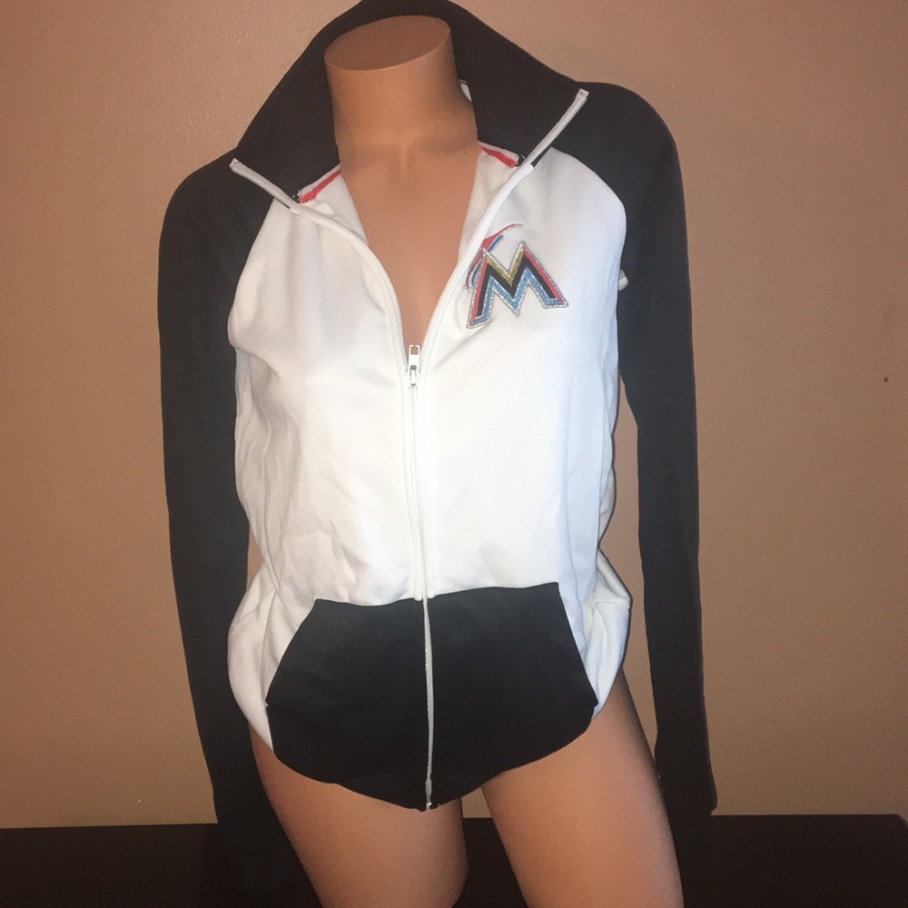 NWT PINK VICTORIAS SECRET MIAMI MARLINS HOODIE